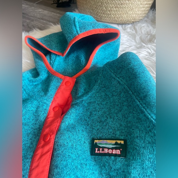 L.L Bean Snap Pullover like new - Picture 4 of 12